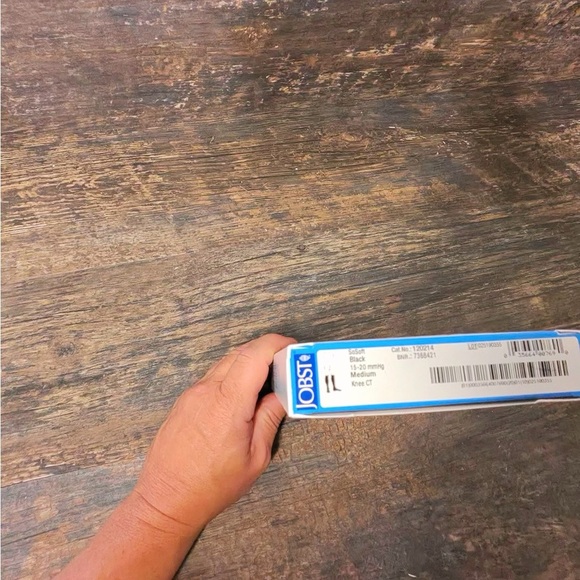 JOBST SoSoft Women's Knee High Compression Socks - Black Medium - Picture 6 of 6